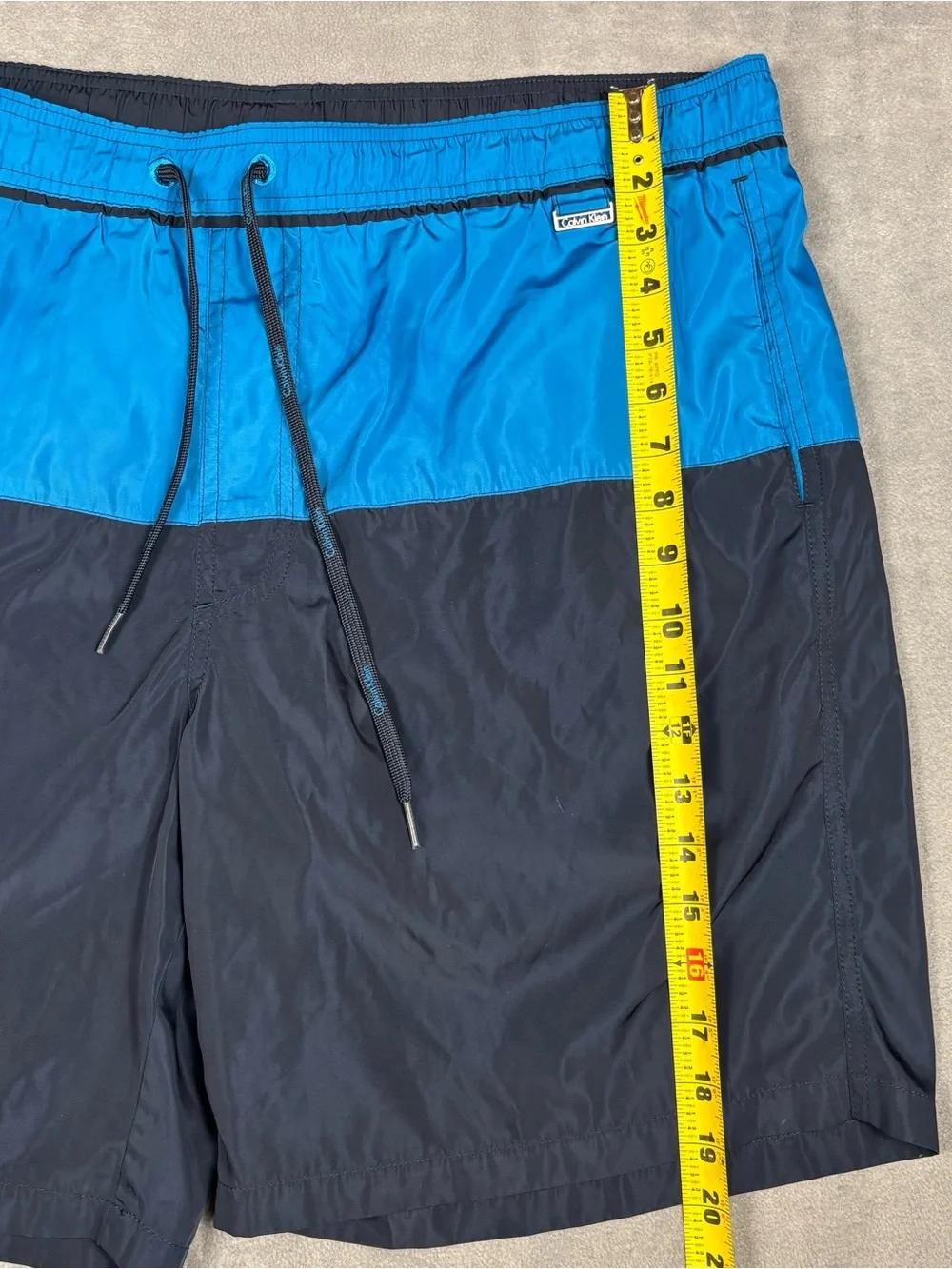 Calvin Klein Men's L Swim Trunks Colorblock Blue Navy‎ Mesh Lining Board Shorts